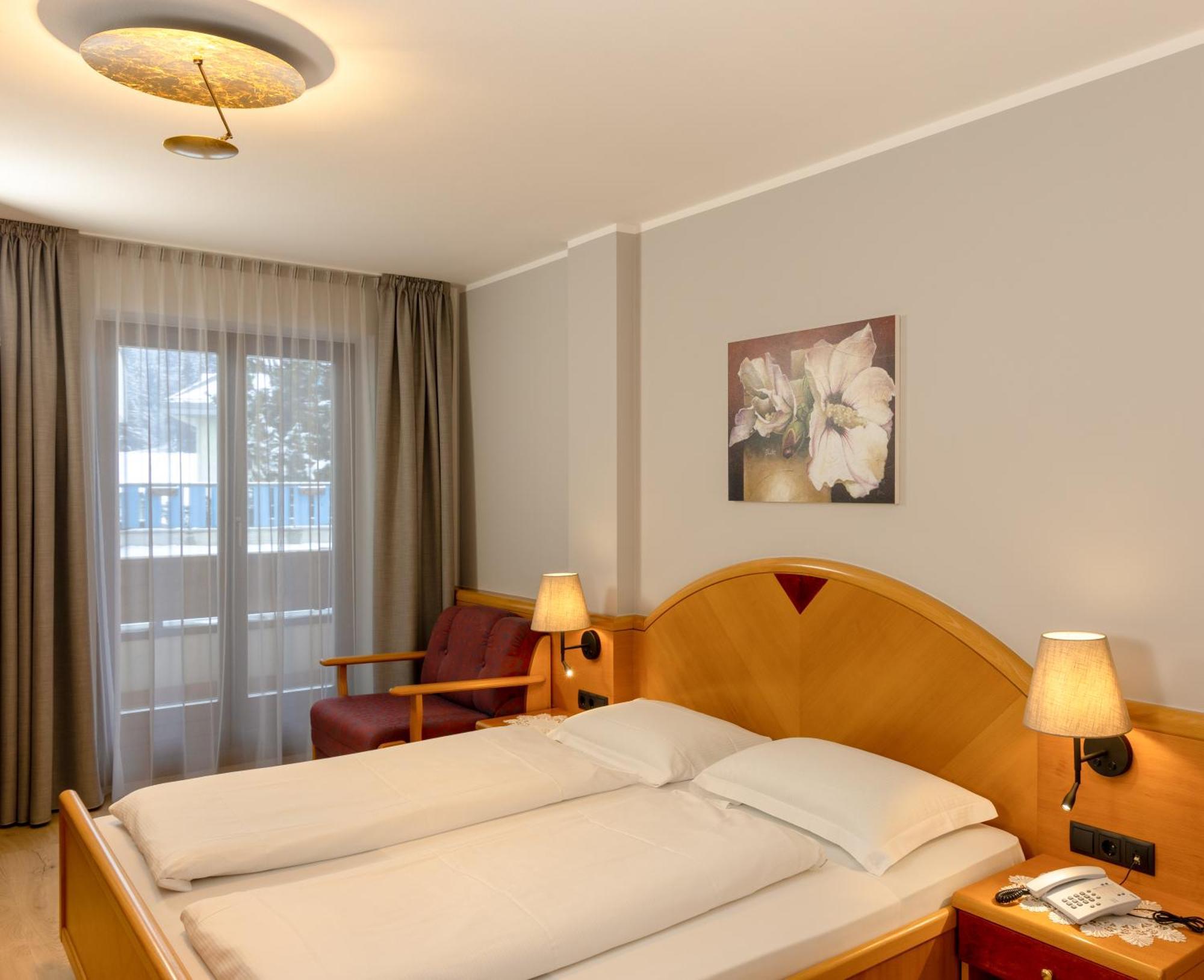 Hotel Goldene Rose Monguelfo-Tesido Exterior foto