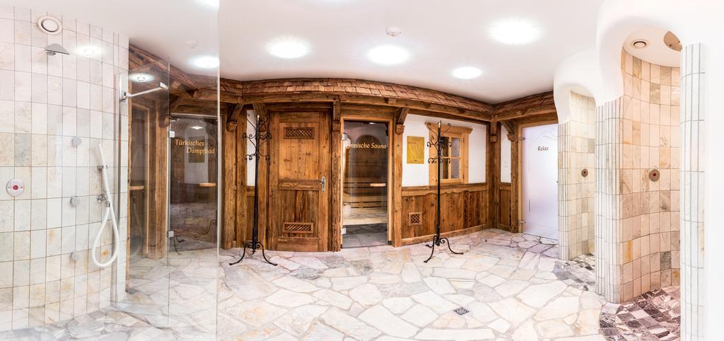 Hotel Goldene Rose Monguelfo-Tesido Exterior foto