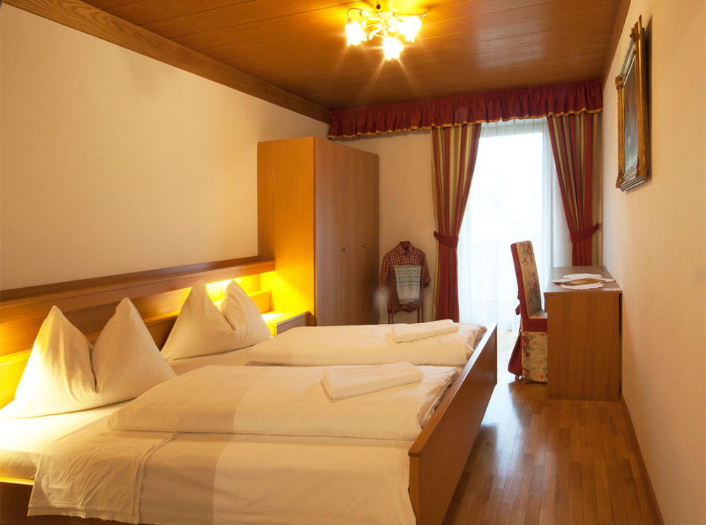 Hotel Goldene Rose Monguelfo-Tesido Exterior foto